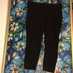 Black premium crop leggings